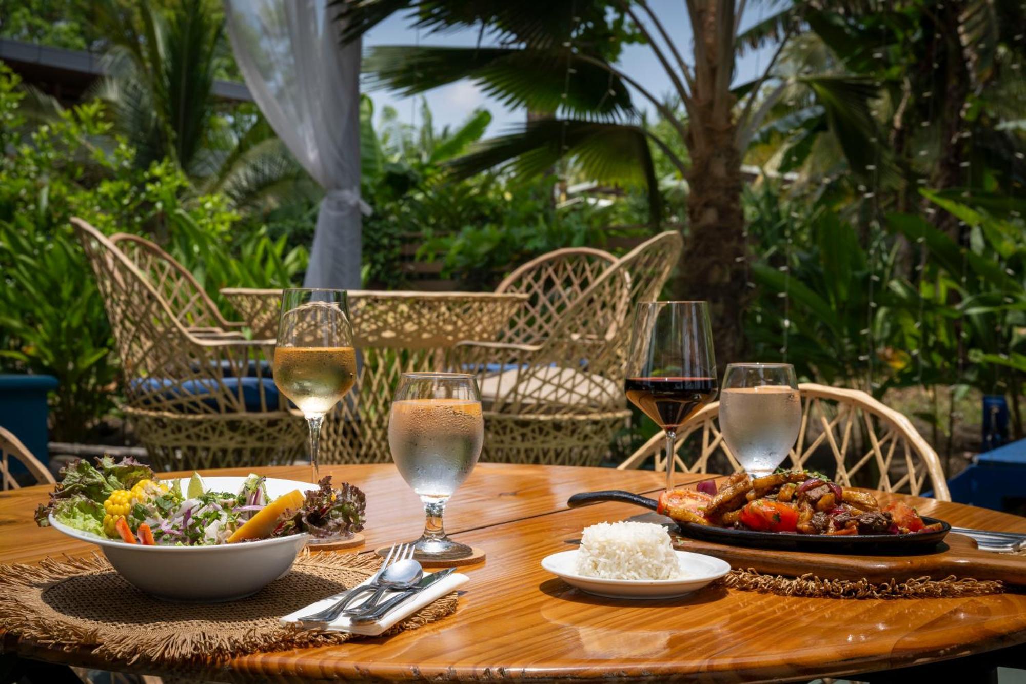 Hotel Alma Del Pacifico & 4*